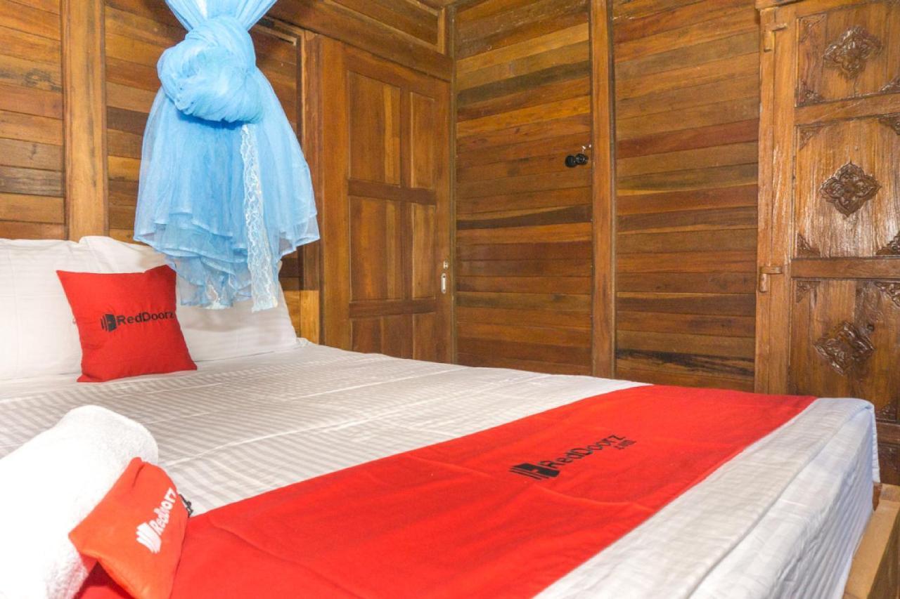 Reddoorz @ Tambolaka Sumba Hotel Lokokaki Екстериор снимка