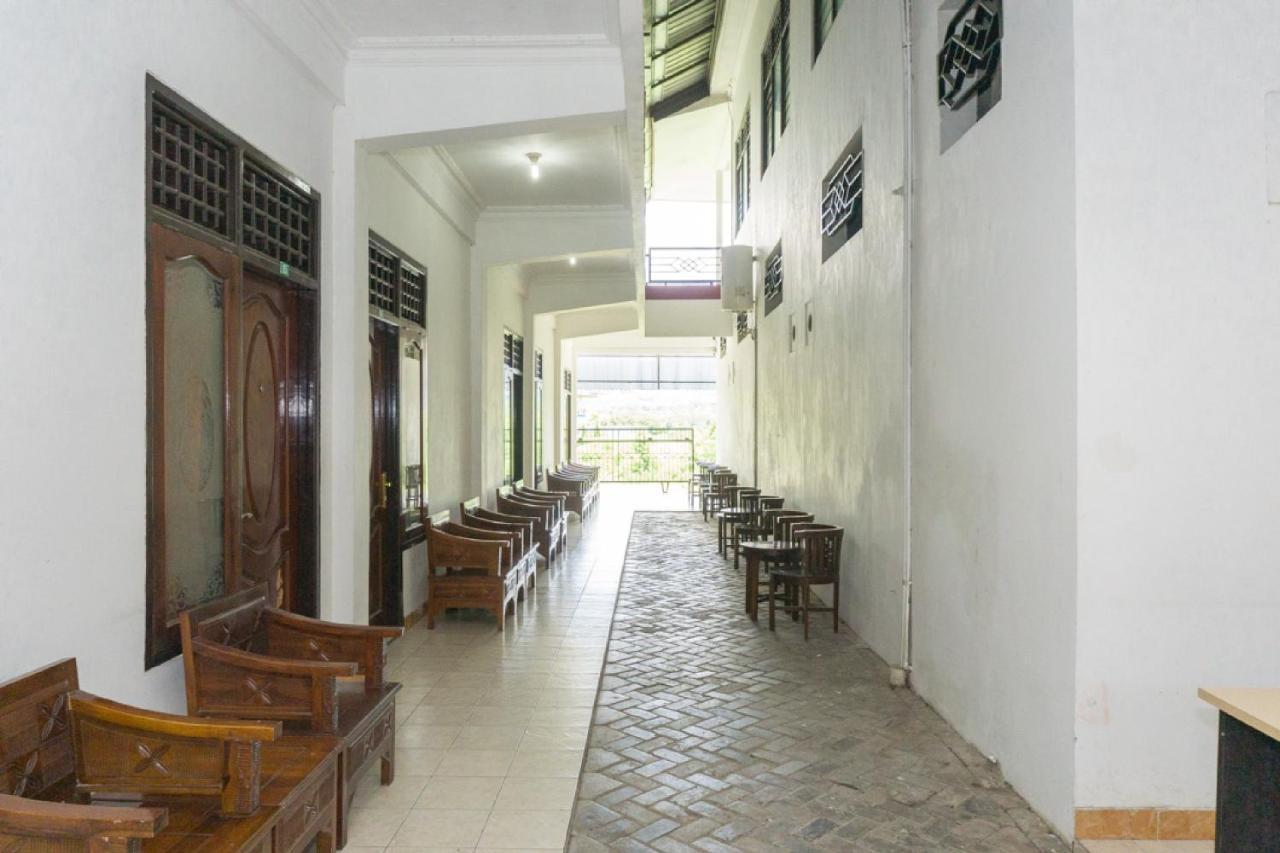 Reddoorz @ Tambolaka Sumba Hotel Lokokaki Екстериор снимка